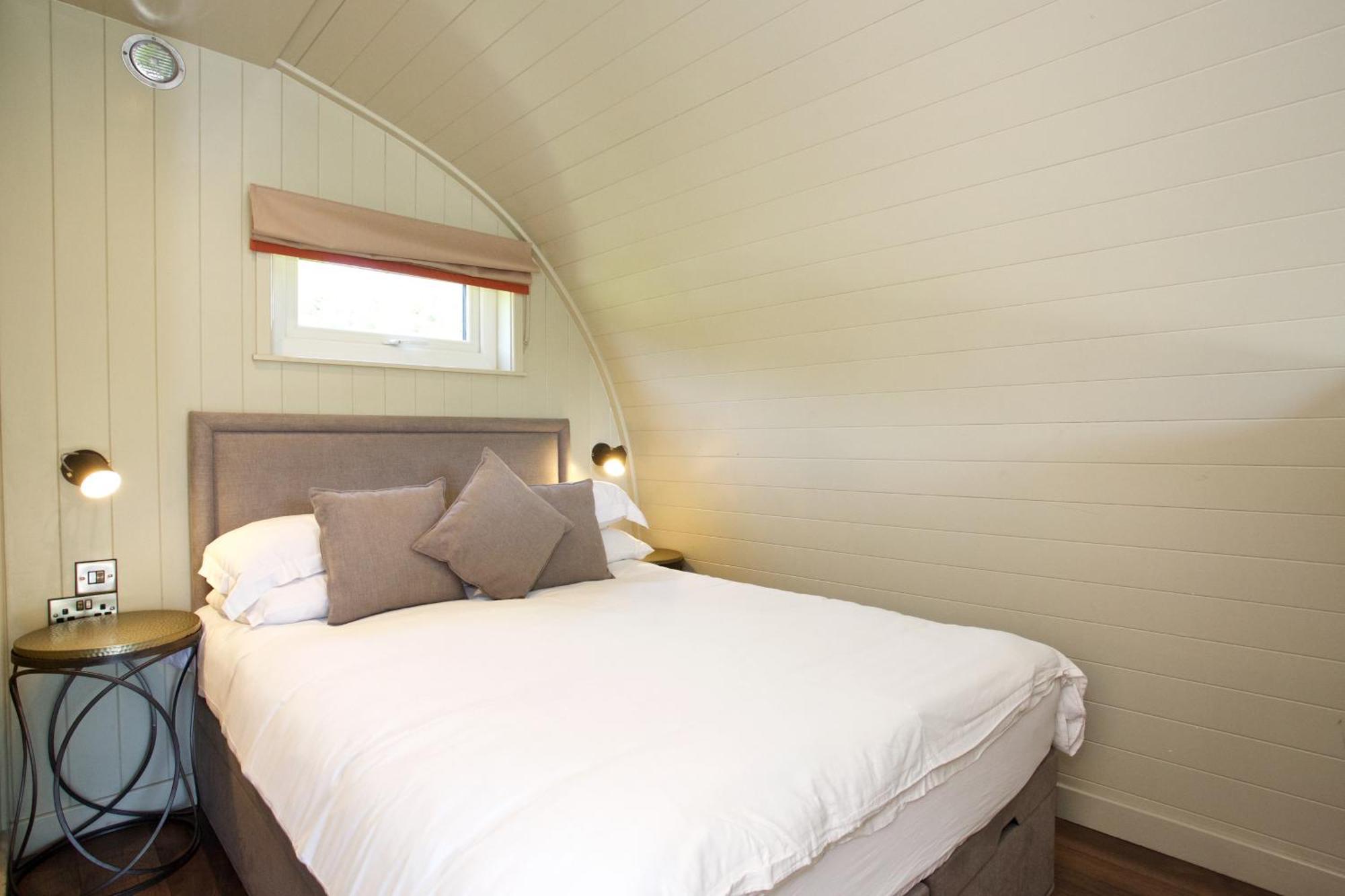 Loch Tay Highland Lodges And Glamping Park Morenish Экстерьер фото